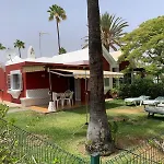 With Great Garden, Tunos 马斯帕洛马斯