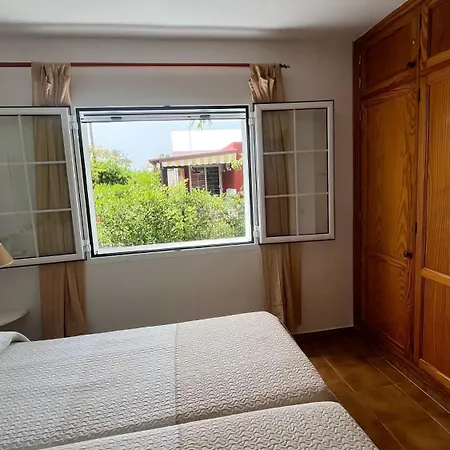 With Great Garden, Tunos * Maspalomas (Gran Canaria)