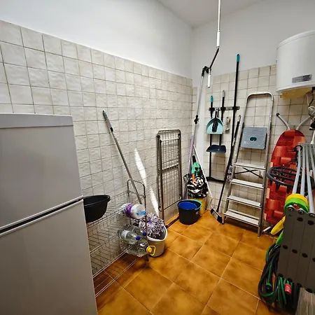 Apartment With Great Garden, Tunos *